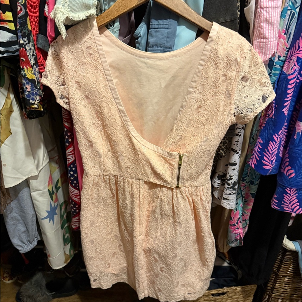 H&M Lace Dress in Soft Peach - Picture 2 of 3